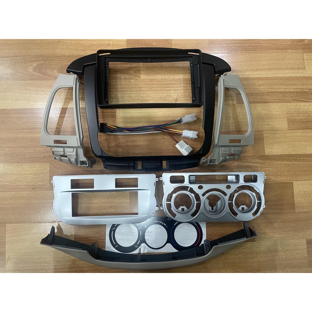 Mặt dưỡng Innova 2006 - 2011