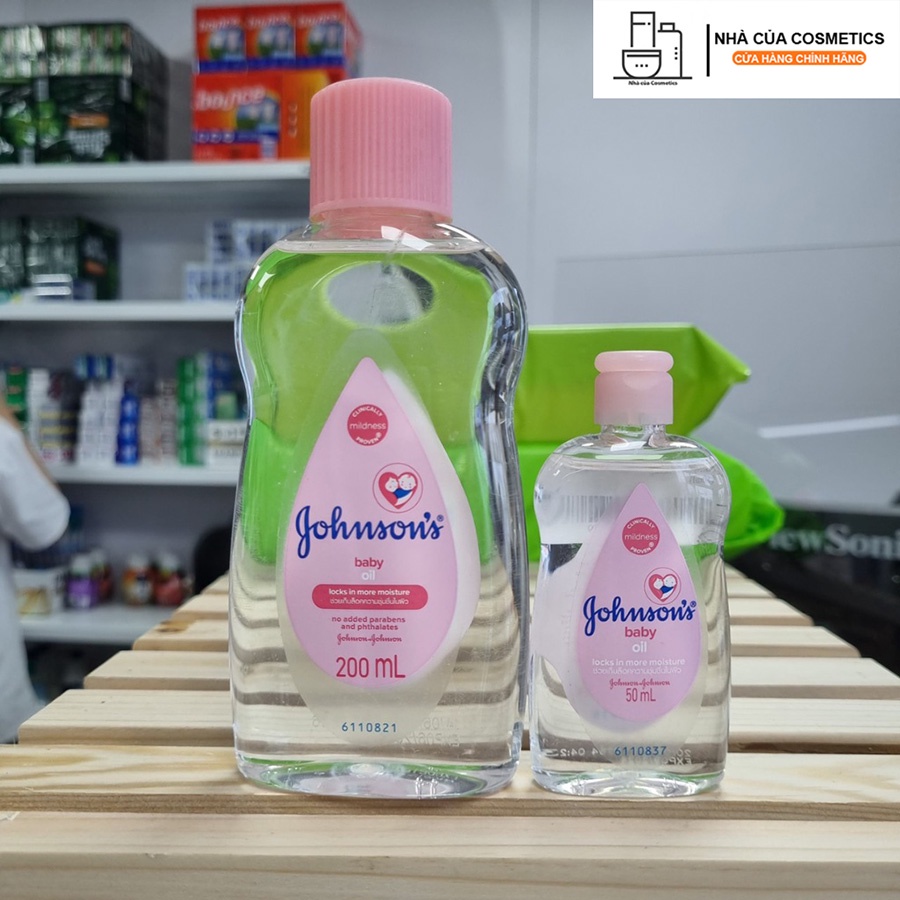 Dầu massage cho bé Johnson's 200ml