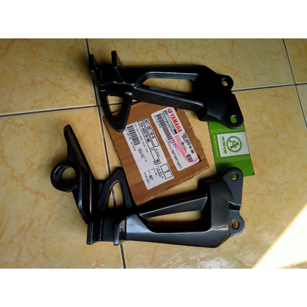 1 Cặp Gác Chân Nhôm Sau SIRIUS