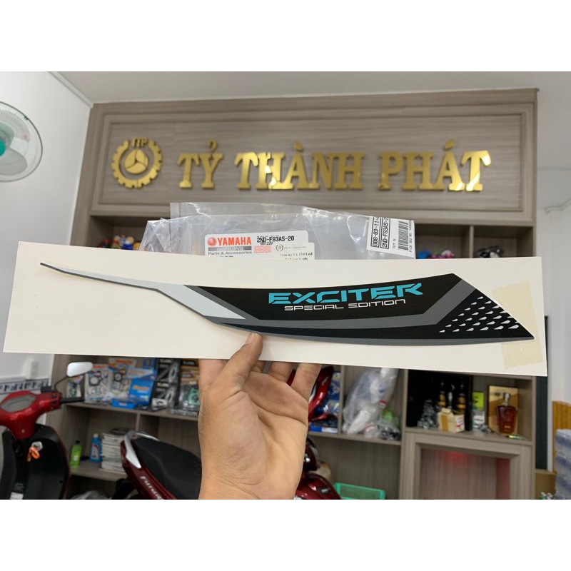 Tem nạ Ex 150 Led 2020 Xám Xanh Limited Trái (Miếng)
