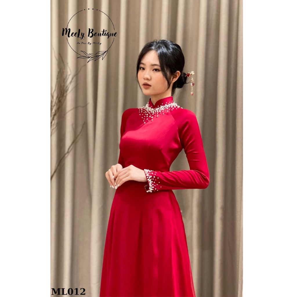 Áo dài đỏ cô dâu đính kết hạt cổ tay By MeeLy