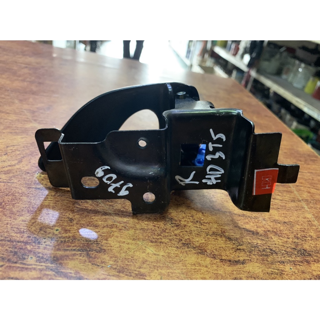 TAY MỞ CỬA TRONG XE TẢI HYUNDAI 3T5... HD65, HD72, HD78