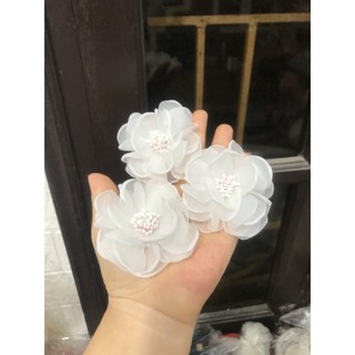 Hoa voan đính áo váy