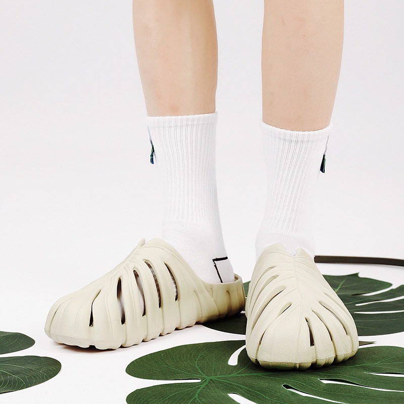 Dép Nhựa EVA Chống Trượt Thiết Kế Đục Lỗ Size Lớn Thời Trang Mùa Hè Cho Nam