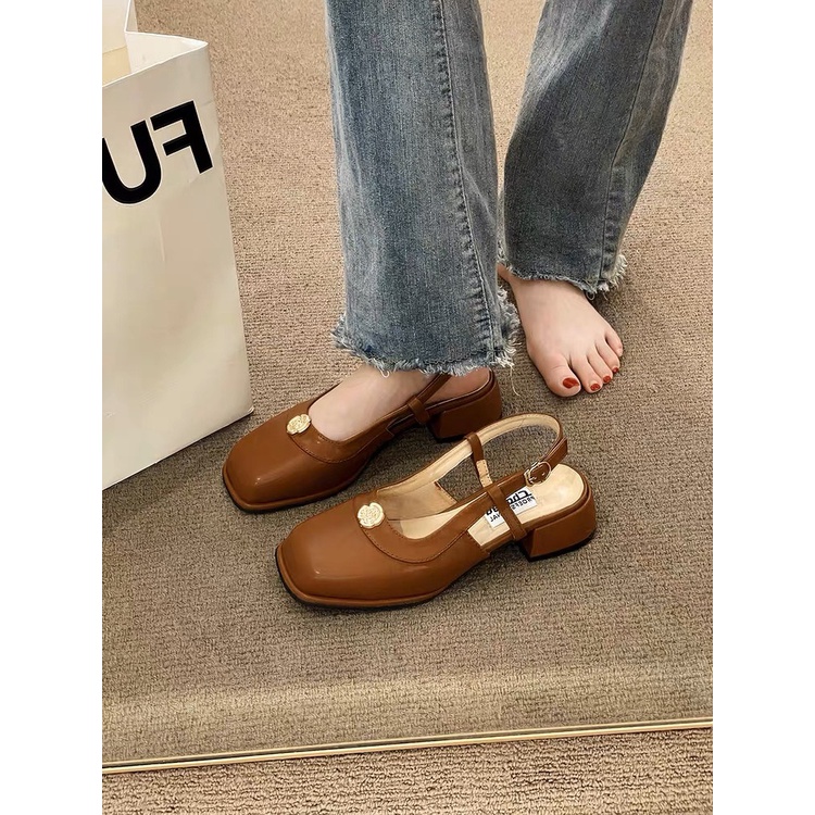 Giày cao gót đế bằng 4cm - Xăng đan nữ mũi vuông retro 2023