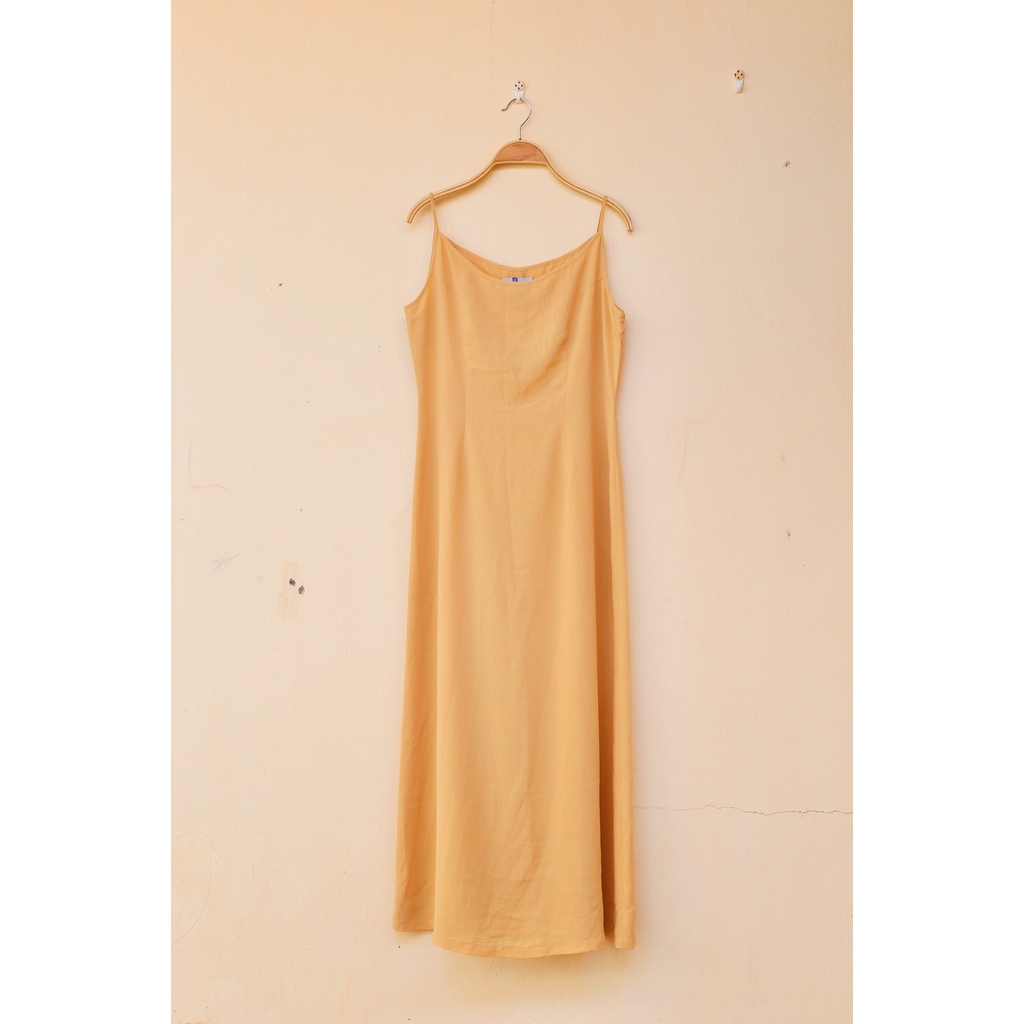 Đầm váy maxi 2 dây dáng dài chất voan cát secondhand