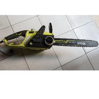 Cưa xích điện Ryobi 1.900W dùng điện 220V RCS 1940