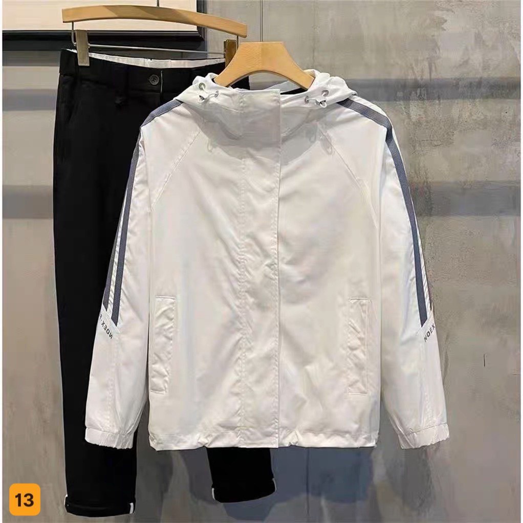 Áo Khoác Dù Nam Nữ 2 Lớp Cón Nón In Chữ Ở Tay Áo Kèm Sau Áo Hot Trend