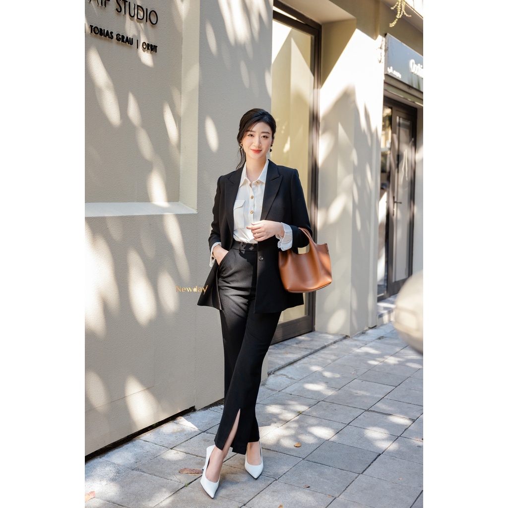 NEWDAY_QUẦN ỐNG LOE XẺ GẤU V TRƯỚC