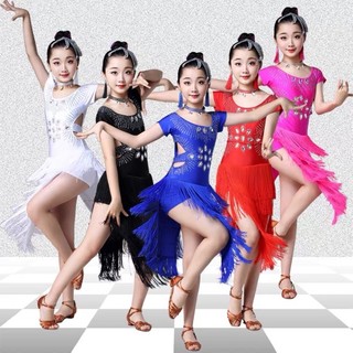 Đầm khiêu vũ sát nách bé gái