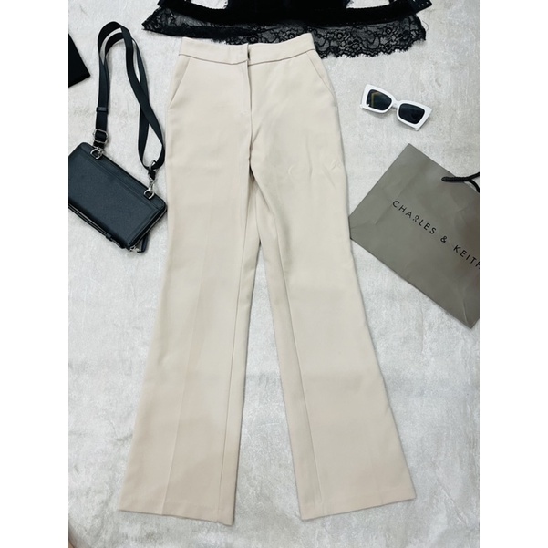 Pass quần loe màu nude sữa size S dài 99cm