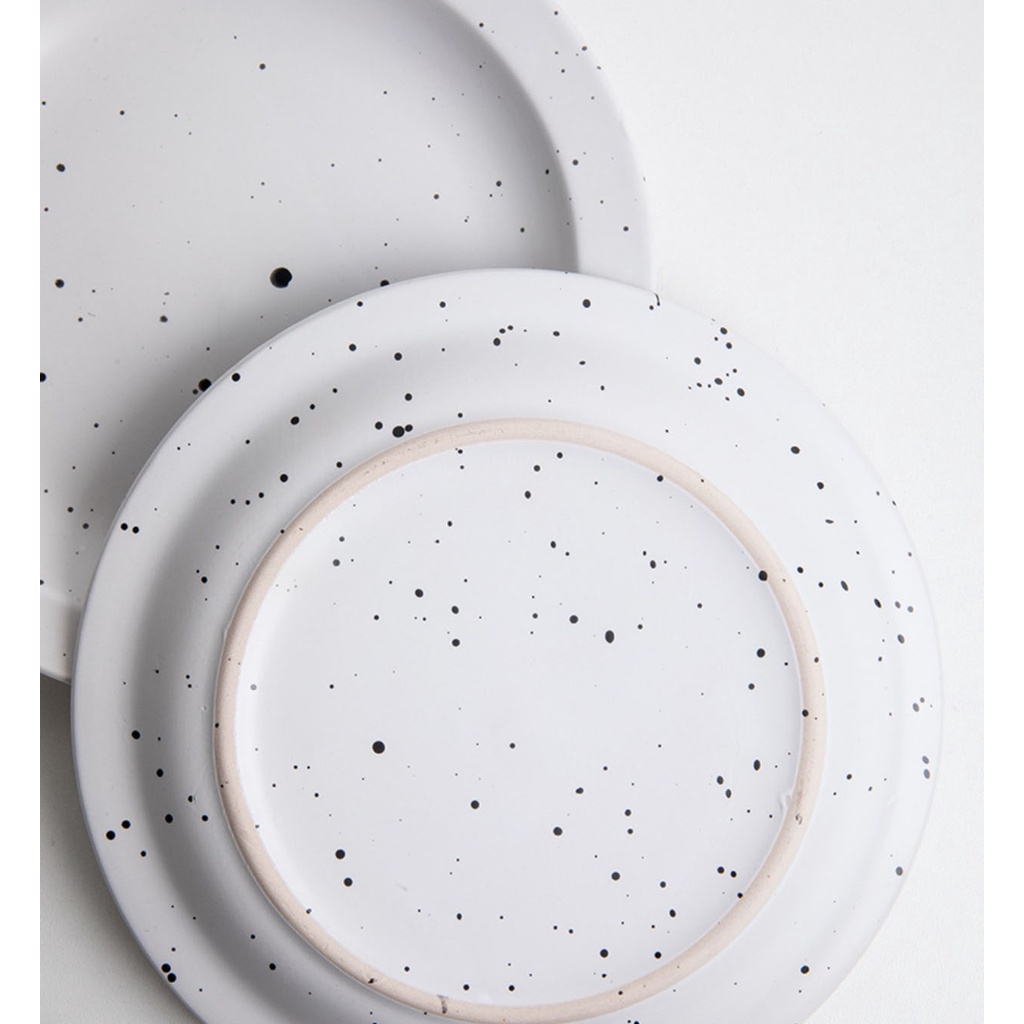 Đĩa salad sứ ReedHOME tráng men màu trắng chấm đen dùng được lò vi sóng