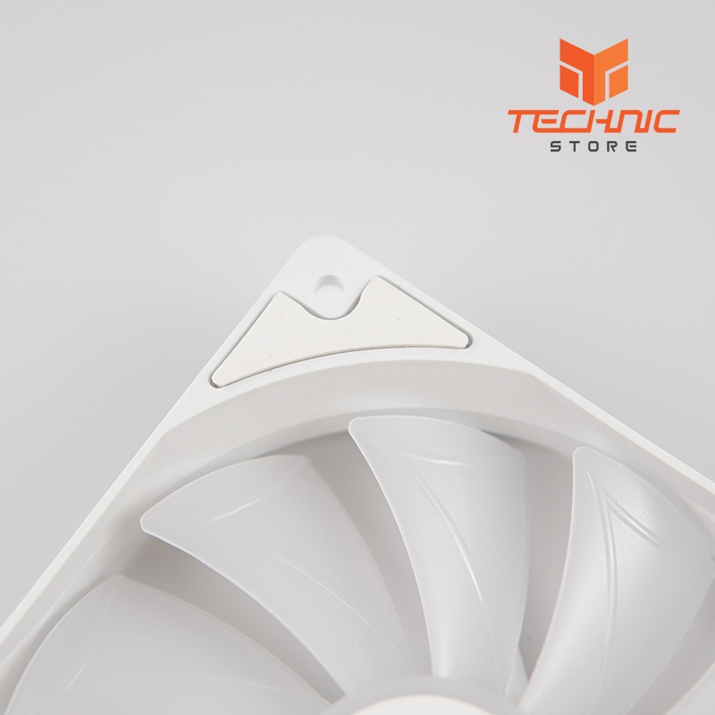 Quạt tản nhiệt ID-Cooling XF-12025-WHITE