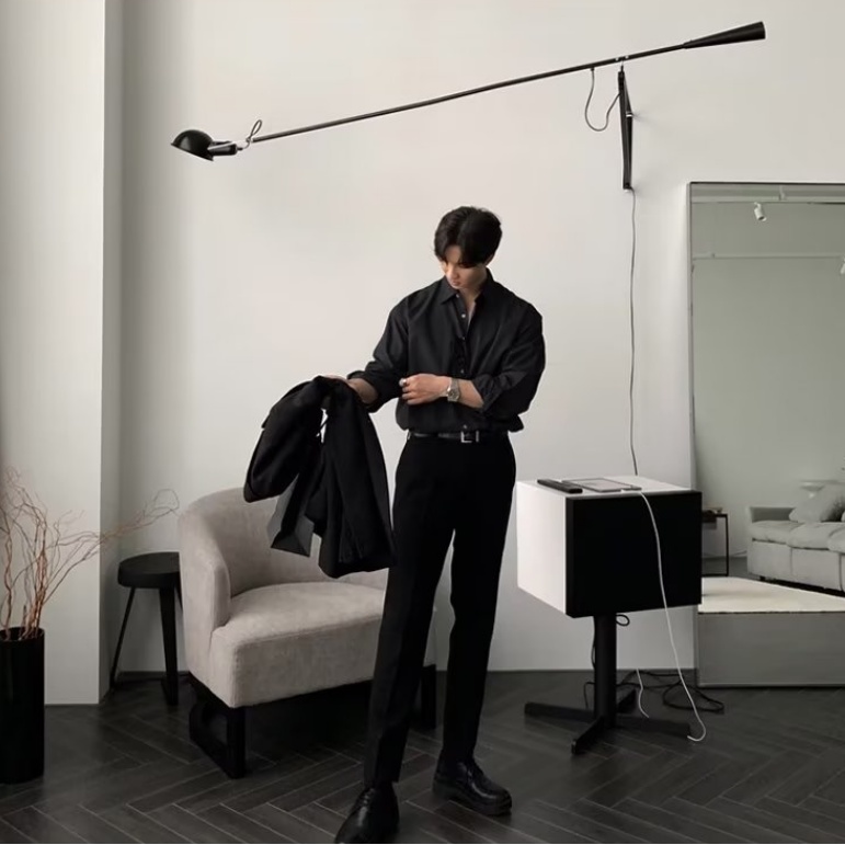 ✦AFFLIGA✦Áo Thun Tay Dài Dáng Rộng Màu Trơn Đơn Giản Trẻ Trung Hợp Thời Trang Cho Nam