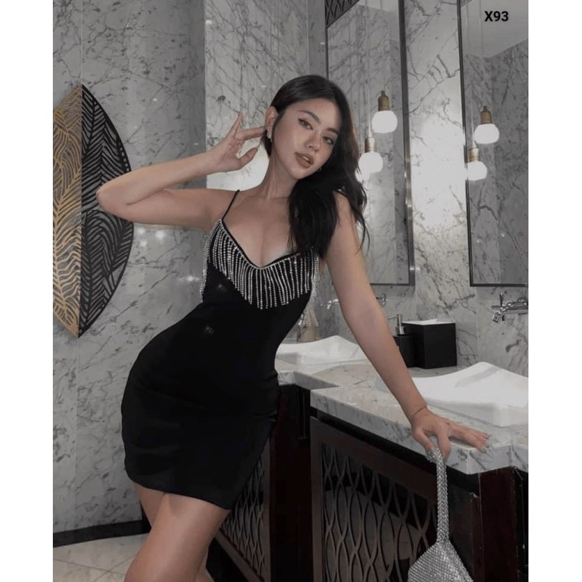 KHÔNG THỂ BỎ LỠ - ĐẦM CHẤT COTTON LẠNH MỊN MÁT KIỂU DÁNG QUYẾN RŨ SEXY CỰC KỲ HÚT MẮT - CN