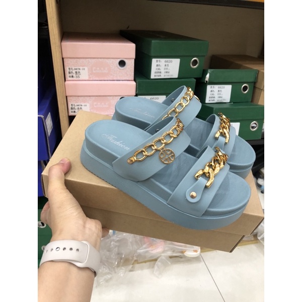 Dép lê xích 5p đi mưa