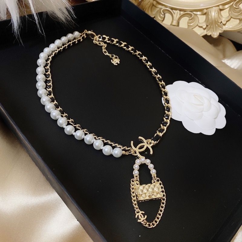 Dây chuyền choker nữ sang trọng