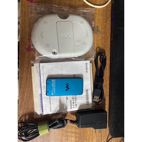 Máy nghe nhạc mp3 sony walkman nw-s636fk kèm loa