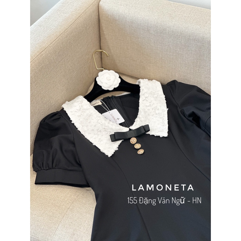 Váy đầm đen cổ V dáng chiết eo by La Moneta