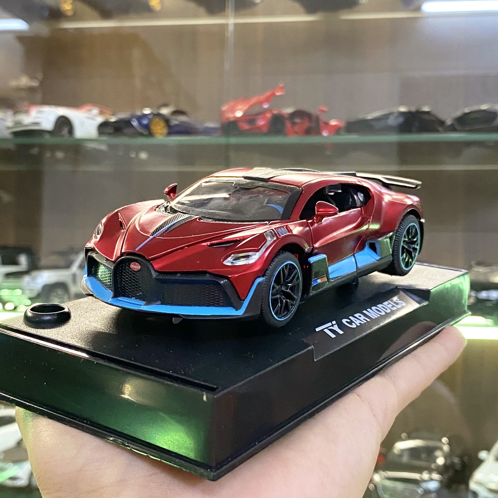 Xe mô hình kim loại giá rẻ Bugatti Divo tỉ lệ 1:32 của hãng TY 2 màu