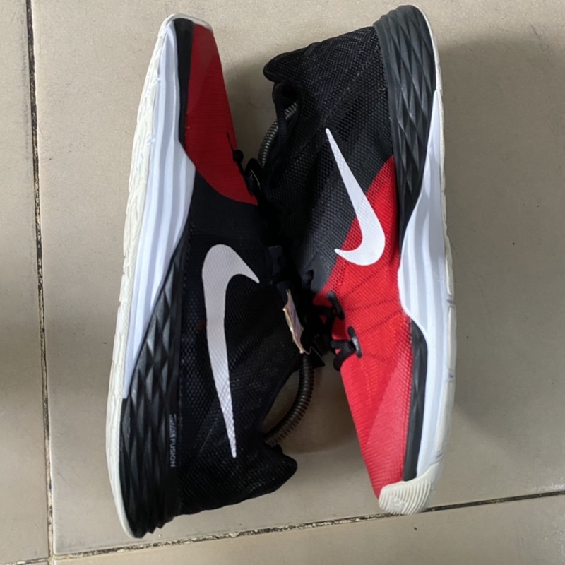 Giày chính hãng đã qua sử dụng