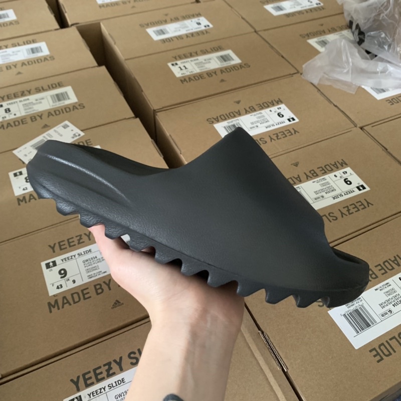 Dép Yz Slide Bản vân nhám Tặng Kèm Tất