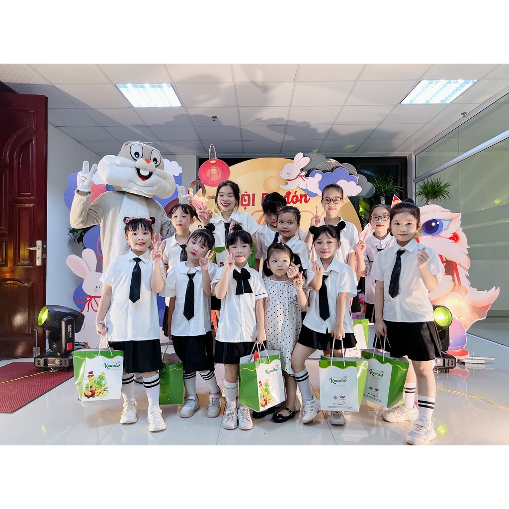 Cà vạt trơn chất lụa loại cao cấp cho gái bé trai thắt sẵn có sẵn FANEKIDS