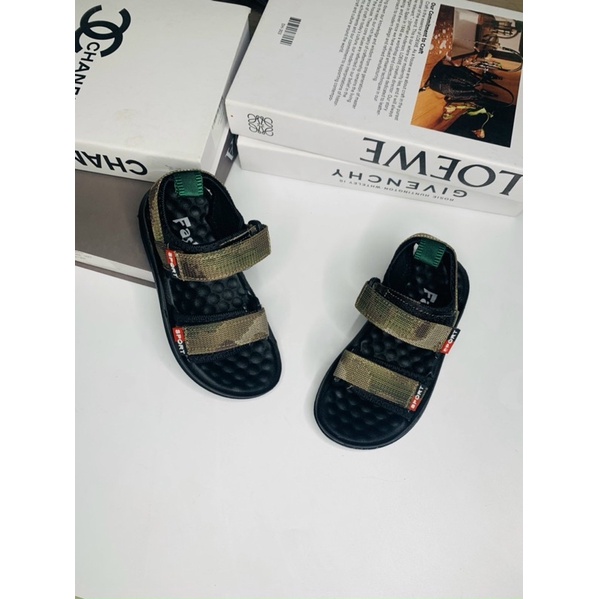 Sandal trẻ em