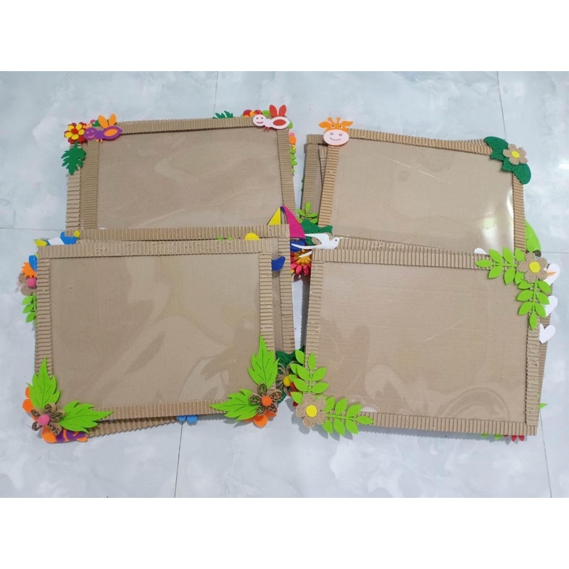 Khung sản phẩm A4