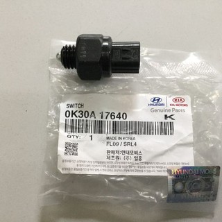 Cảm biến báo lùi kia spectra 2001-2005, công tắc báo lùi, công tắc đèn lùi 0k30a17640 - phụ tùng xe cỏ
