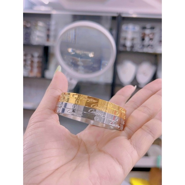 Vòng Tay Titan Mỏng Tròn Siêu Xinh