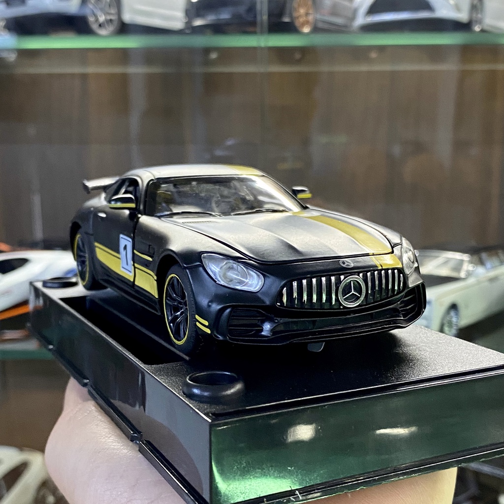 Xe mô hình kim loại giá rẻ Mercedes AMG GT tỉ lệ 1:32 hãng TY 2 màu