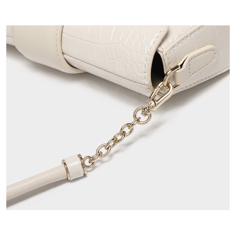 Túi đeo chéo chữ BB sang trọng