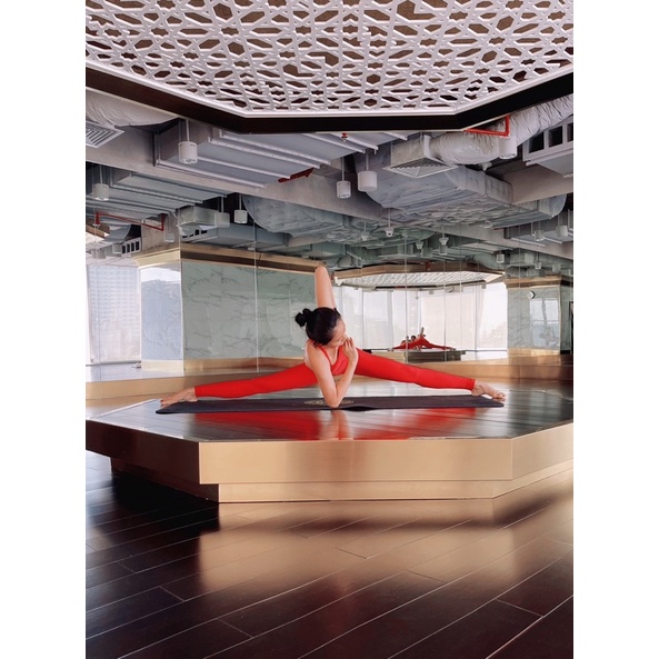 Jumpsuit liền quần thun gân yoga gym thời trang màu đỏ lưng dây mảnh