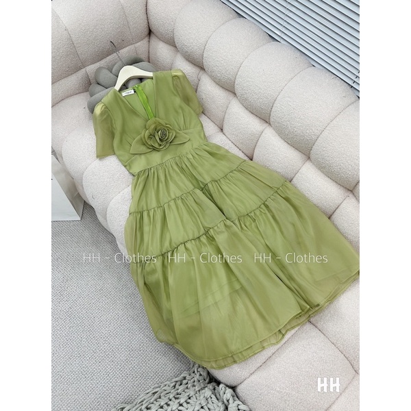 Váy Tơ Đính Hoa Cài Ngực Dáng Dài Mã MT01