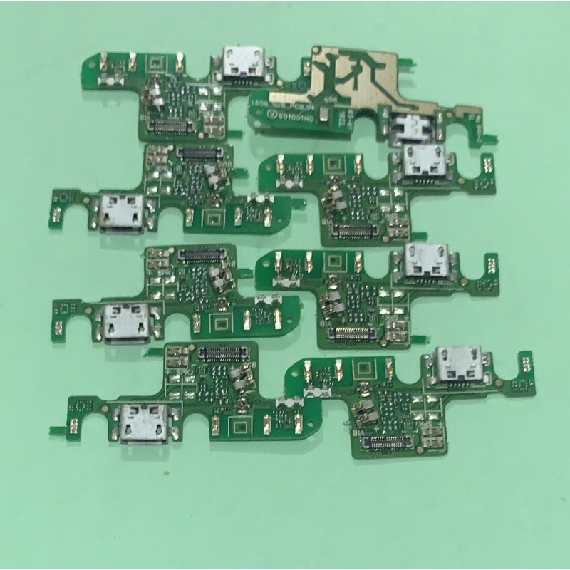 Cụm bo mạch sạc thay thế cho Đt Vsmart V230A Zin New