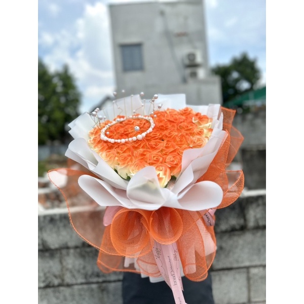 Trái tim 50 hoa sáp cam