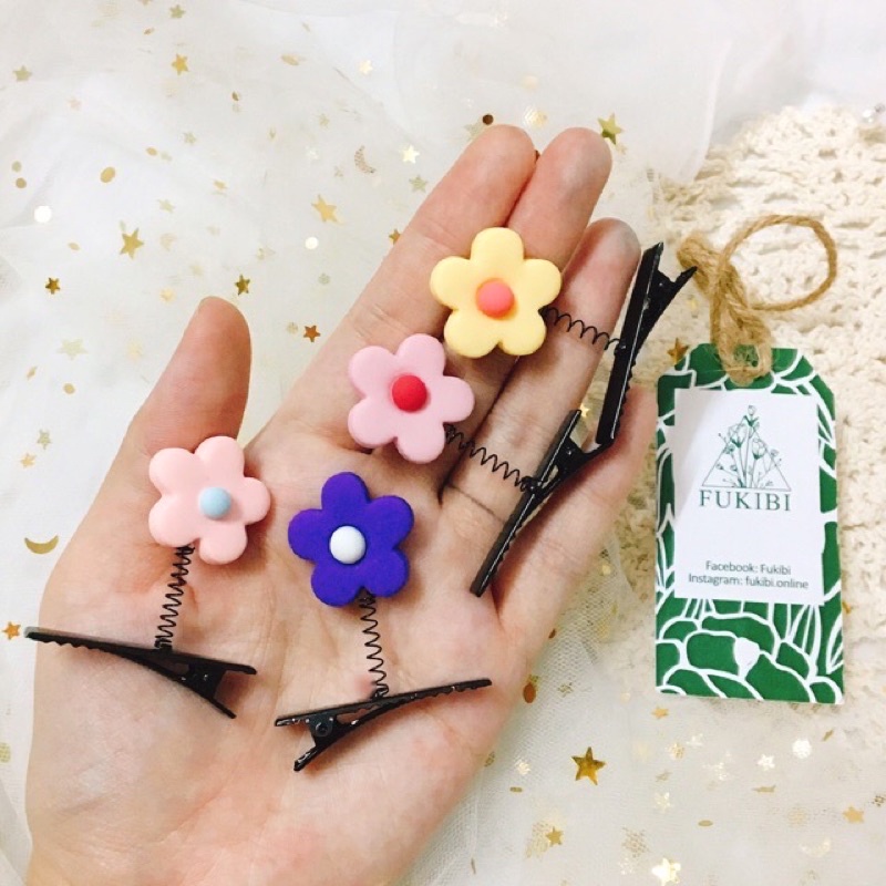 KẸP TÓC LÒ XO HOA 5 CÁNH HOT TREND ẢNH THẬT
