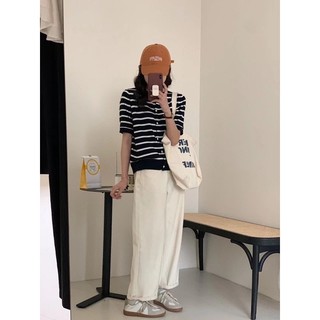 Áo kẻ cài cúc