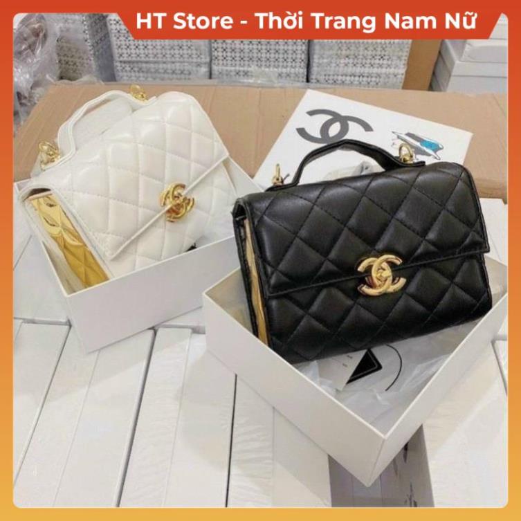 TÚI ĐEO CHÉO NỮ SMALL FLAP BOCKET , TÚI XÁCH ĐEO VAI CẦM TAY ỐP KIM LOẠI BÊN HÔNG ĐEN TRẮNG HÀNG XỊN FULBOX HT Store