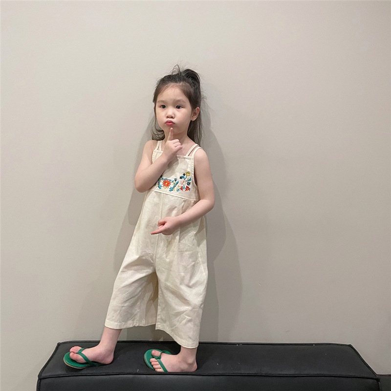 Jumpsuit thêu hoa màu vintage cho bé gái