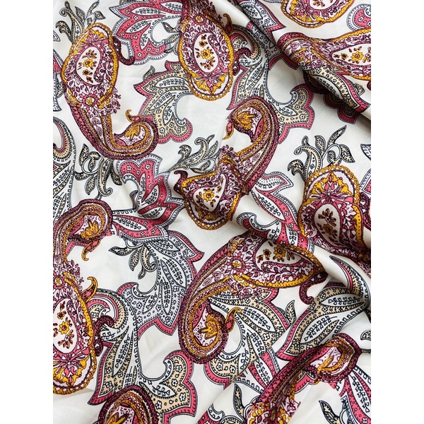 Vải lụa satin nhung nền kem họa tiết paisley MS9123