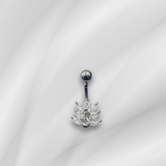 Khuyên rốn đá Thiên Nga sáng lấp lánh