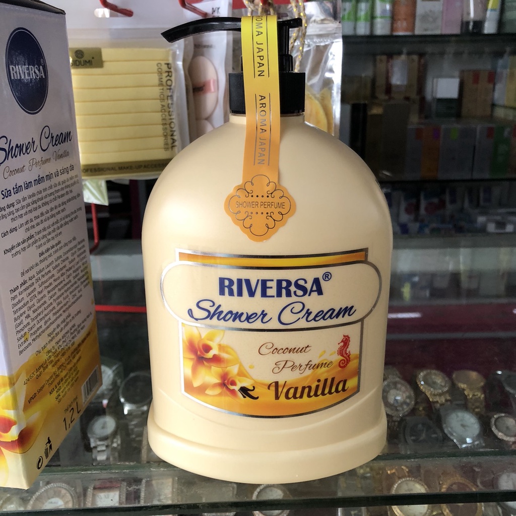 Sữa Tắm Trắng Da Riversa vanilla 1.2l