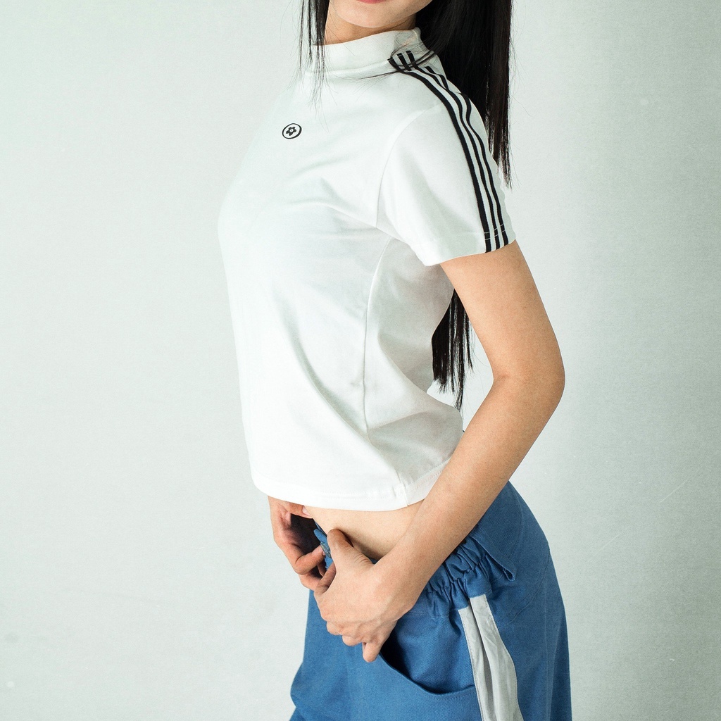 Áo thun baby tee 3 sọc chính hãng 67%
