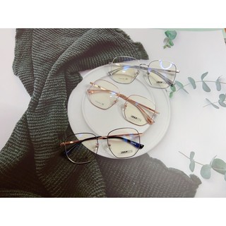 Gọng Kim Loại Titanium