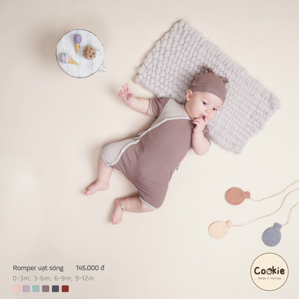 Bộ đồ liền thân Romper vạt sóng