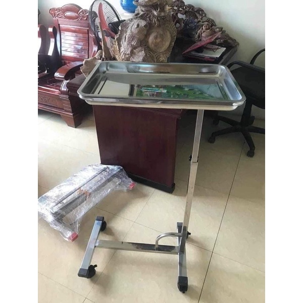 BÀN ĐỰNG DỤNG CỤ PHẪU THUẬT - BÀN TÍT