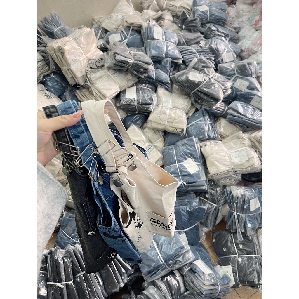 Váy yếm 3 mẫu jean+kaki Mickey nhân vật hoạt hình Disney cute cho bé gái chất siêu mềm,điểu chỉnh được độ dài,form rộng