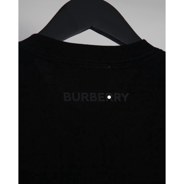 Áo Thun Burberry nữ LOVE,Áo Thun Burberry nam LOVE phong cách luxury ,Áo Buberry LOVE vải cotton organic Bestqualtiy